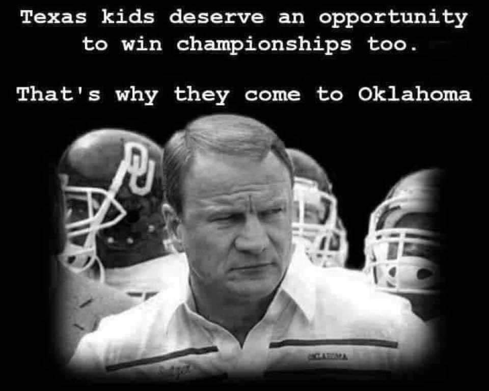 shbairtulsa's tweet photo. @mikehawkinsj @TheSabatore @CoachVenables @Coach_Leb @OU_Football B⭕️⭕️MER S⭕️⭕️NER‼️‼️‼️
Sooner Nation is EXCITED every time you set foot on campus!!! We need our first 2024 commitment…could it be YOU?!?! #24K #GoldStandard #LegitOUDNA #QBU https://t.co/4CaXzSRUZd