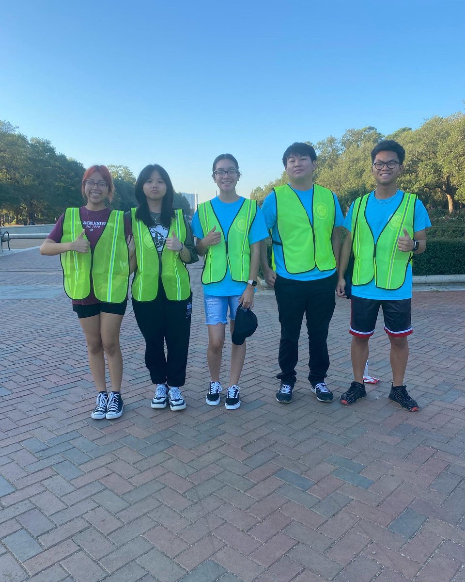LobosInteract's tweet photo. Woohoo! Run in the Park was so much fun! It was exciting to see many kids participating 😆 https://t.co/sbr70scAPR