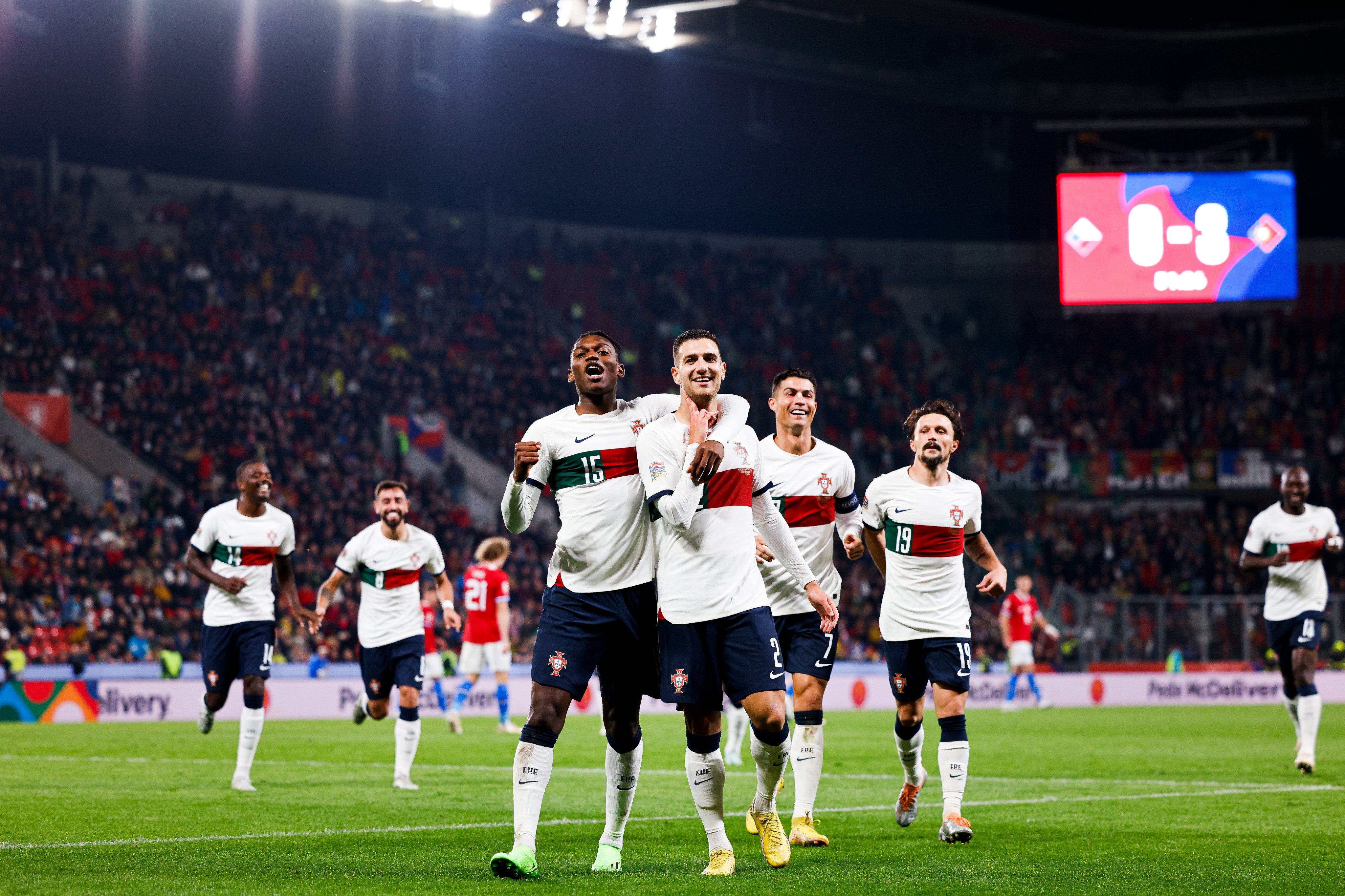 Diogo Dalot scores twice as Portugal defeats Czech Republic 4-0 in the Nations League