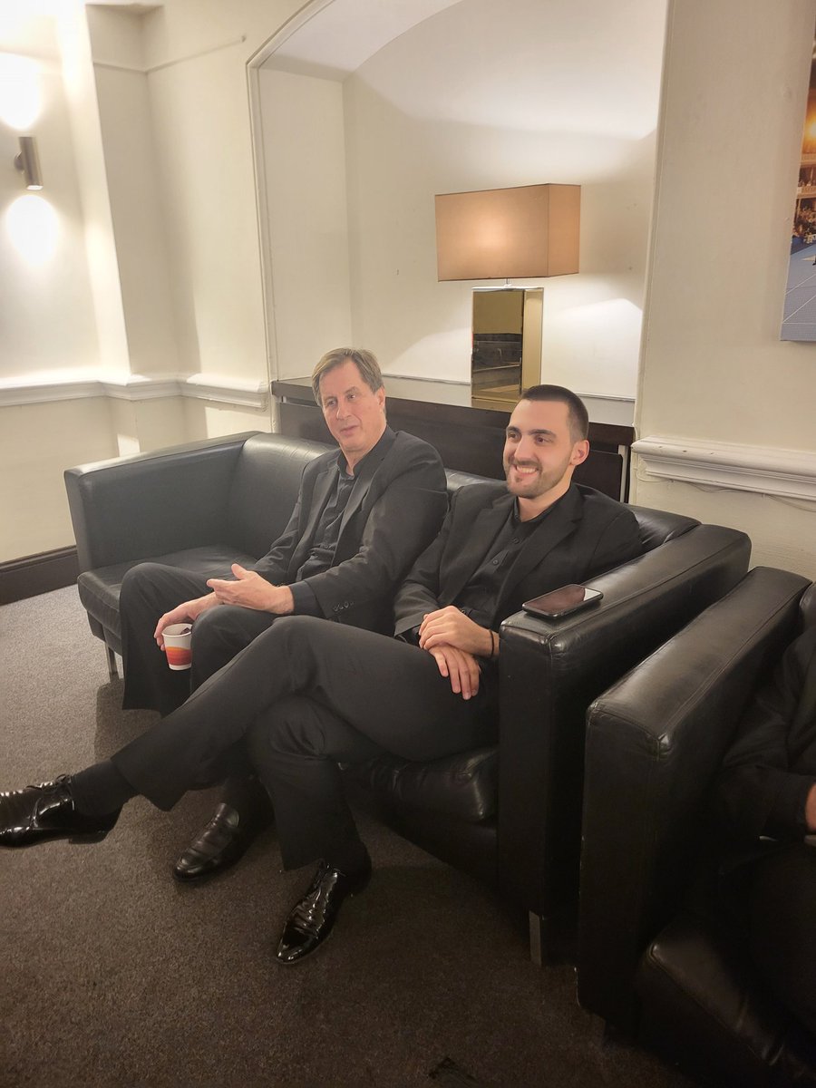 Here is Pat lounging with @JoseMoreira95 ahead of the 3rd #returnofthejedi performance! He was on the original @londonsymphony soundtrack @StarWarsUK