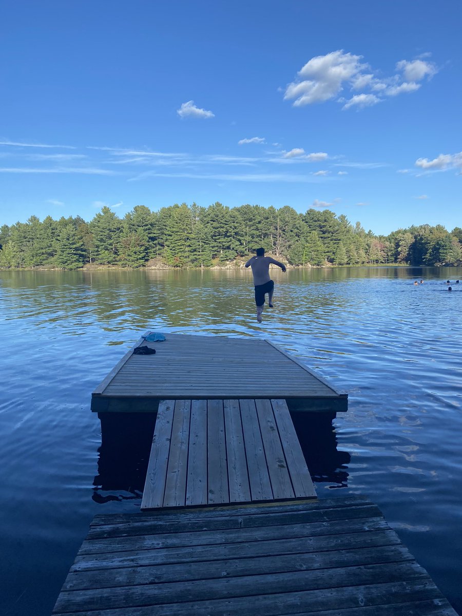 Fun at <a href="/ElbowLakeEEC/">Elbow Lake EEC</a> with grad students from <a href="/QueensUBio/">Queen's Biology</a>