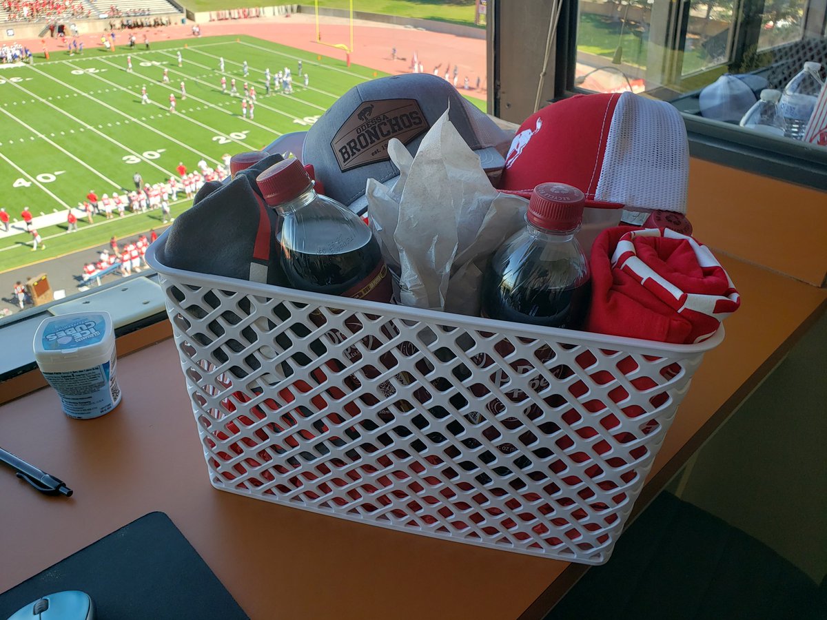 When I say those folks in Odessa rolled out the red carpet for me.. I mean it...unreal #txhsfb <a href="/dctf/">Dave Campbell's — TexasFootball.com</a>