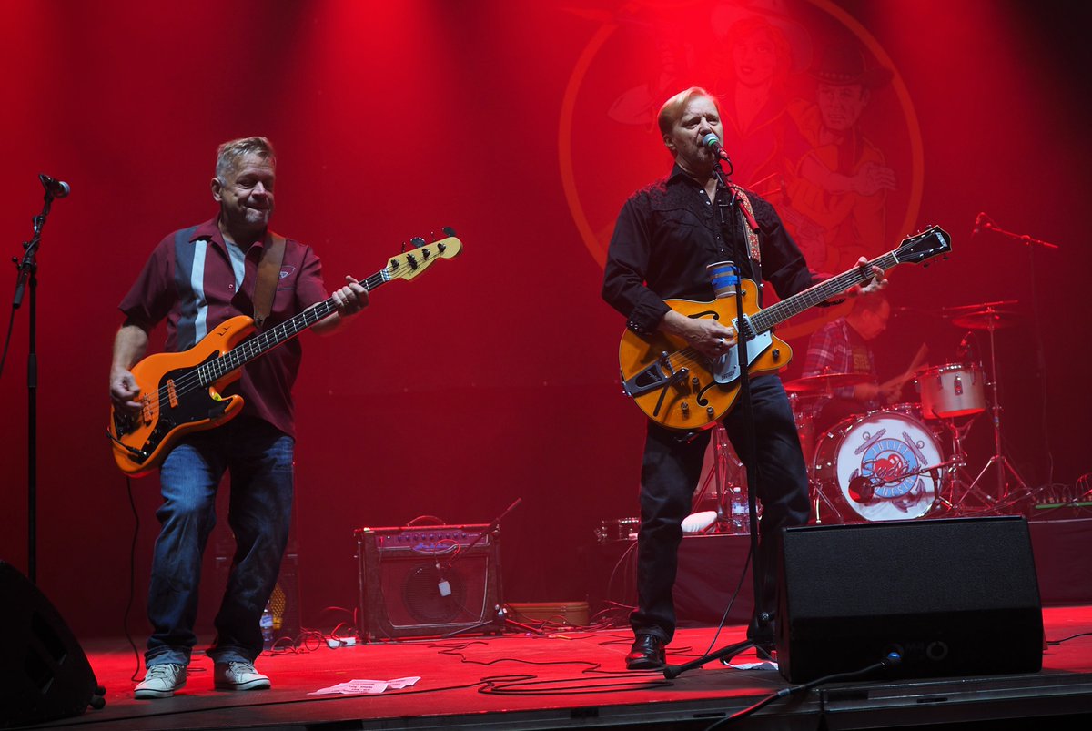 vipvir's tweet photo. Juliet Jonesin Sydän @ Isojano, Lahti > Viileä tila, lämmin keikka. Jonesmusiikista tulee aina hyvälle tuulelle, toivottavasti taas pian uudelleen. https://t.co/cLnPse9ryq