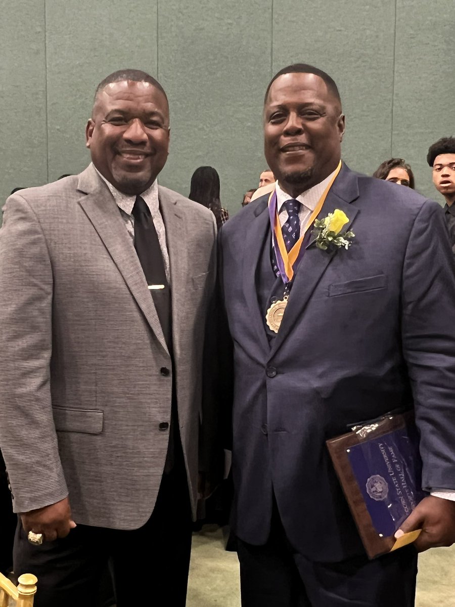 coachfolk26's tweet photo. I had a great time at the Alcorn A -Club Hall of Fame Banquet with Terrance (FLEA) Stewart (Soul Patrol), Chad Slaughter, and former Coach Dennis Thomas who gave me my first coaching job at South Carolina State University. @AClubAlcorn @AlcornStateFB @BRAVESSPORTS #SoulPatrol. https://t.co/iySXHa81kE