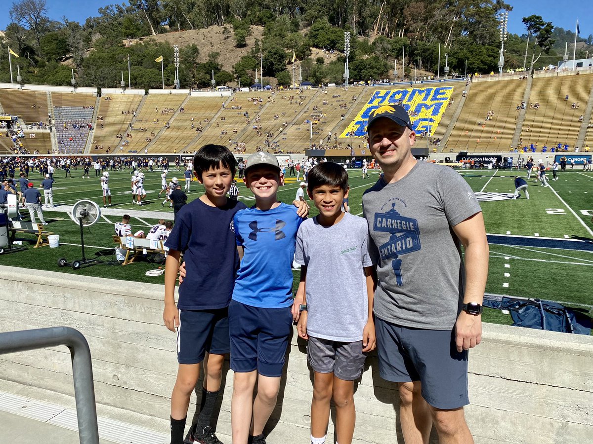 ibob239's tweet photo. Ready for some Cal football! #GoBears #Homecoming https://t.co/rOq9opKZXu