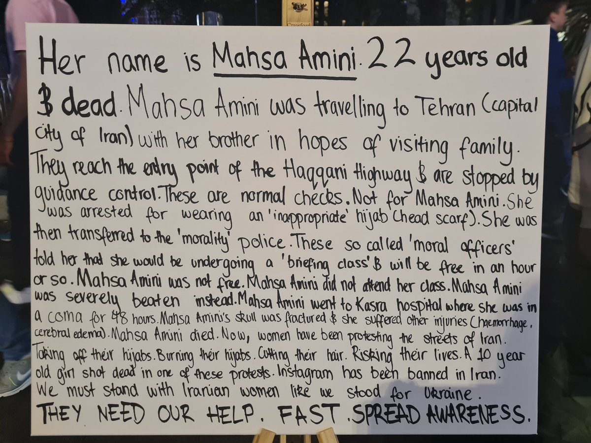 #MashaAmini
No words.
💔