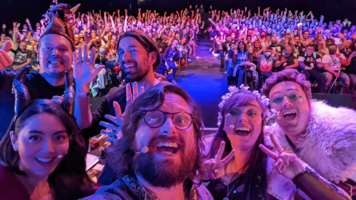 thanks for coming, folks! we're so lucky to be able to put on shows like this for a lovely crowd like you oxox 🎲 @EGX live show recording will appear on new channel youtube.com/oxventure 🎲 subscribe now!