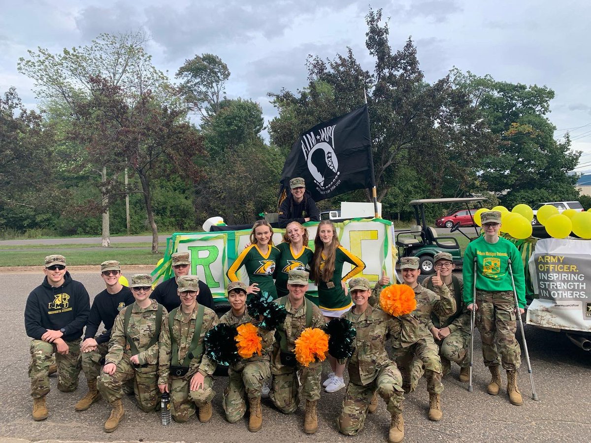 nmurotc's tweet photo. Happy Homecoming Wildcats! A look back at the parade yesterday! 

#saturdayspotlight #learntolead #nmuhomecoming #3rdrotcbrigade #leaderswanted https://t.co/bLoK61HMmd