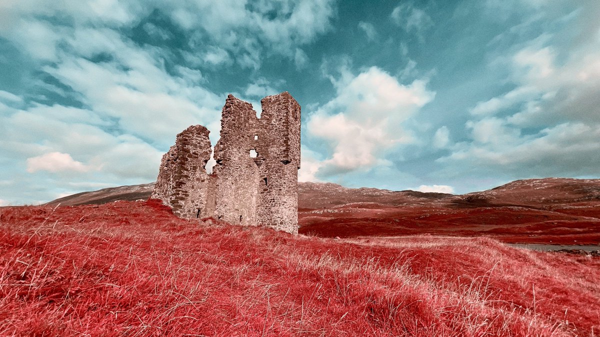 OnTheSuperFly's tweet photo. Ardvreck Castle
@VisitScotland @HighlandCouncil
#FiLMiCFirstlight #MadeOnAMobile https://t.co/bmVu2Mt9Nu