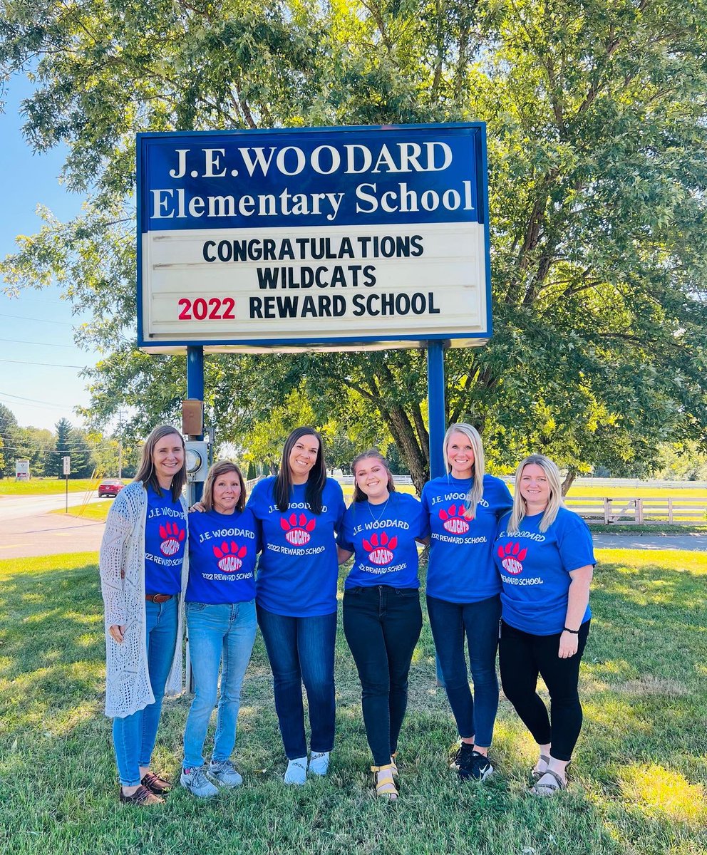 grade2snippets's tweet image. @JE_WoodardEle is a 2022 Tennessee Reward School!! Shouting from the rooftops how proud we are of our students and our staffulty! We are wildcats, couldn’t be prouder! ❤️🐾💙🐾 #RewardSchool #WeAreWoodard @MauryCoSchools