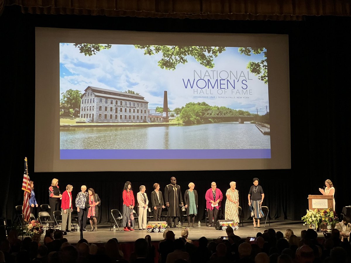 Maureen McGuire tweet media