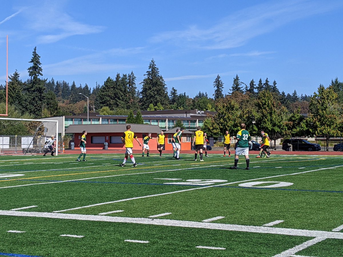 Oof, 8 v 11 today. Holding up well though down 0-2 (one own goal.) Excellent tactical organization from the gaffer is keeping the match tight with a couple of solid chances in the 2nd half.