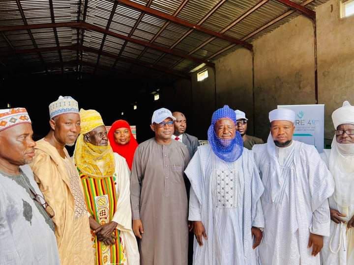 isahibrahim's tweet photo. Thank you CGI Rtd Babandede. For helping the flood victims in Jigawa state. https://t.co/vZNBxVSMz3