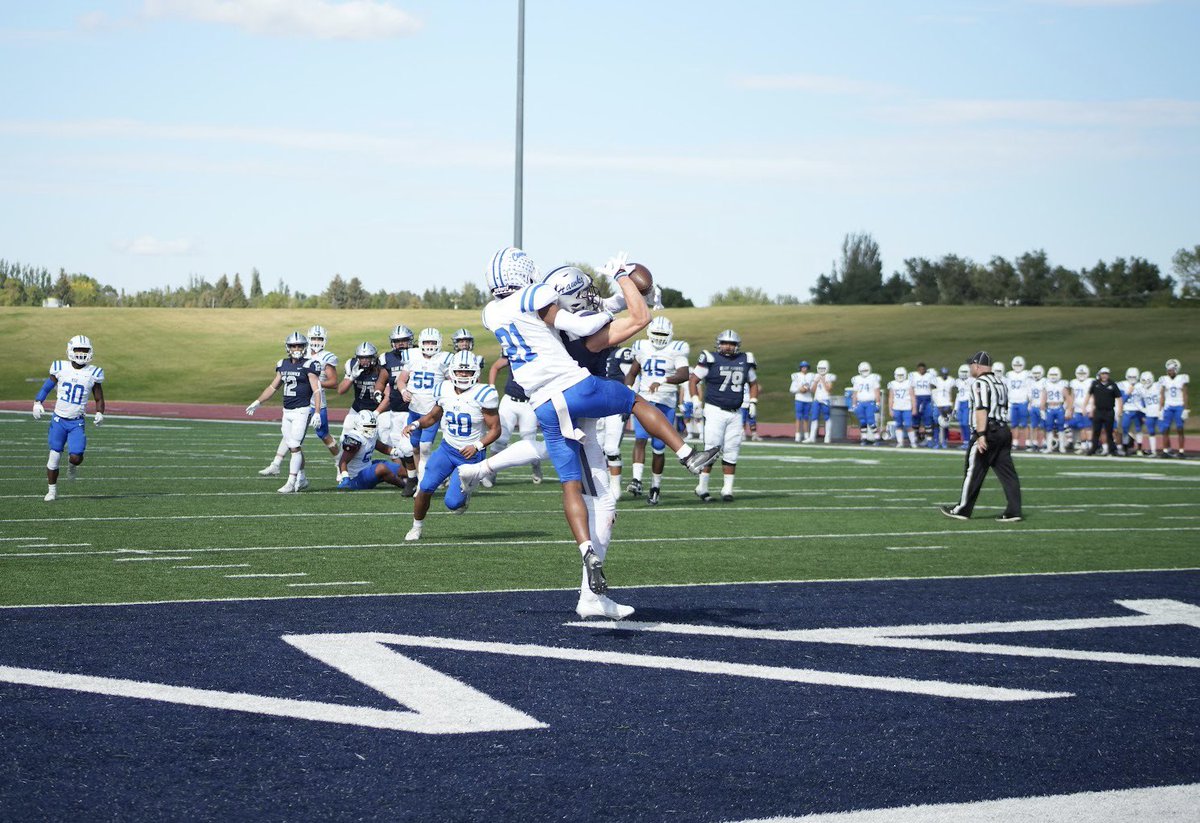 WstrnEdgeSports's tweet photo. @dsubluehawks go 2-2 in the season, defeating Mayville State 48-14. https://t.co/IXTR29zHFh