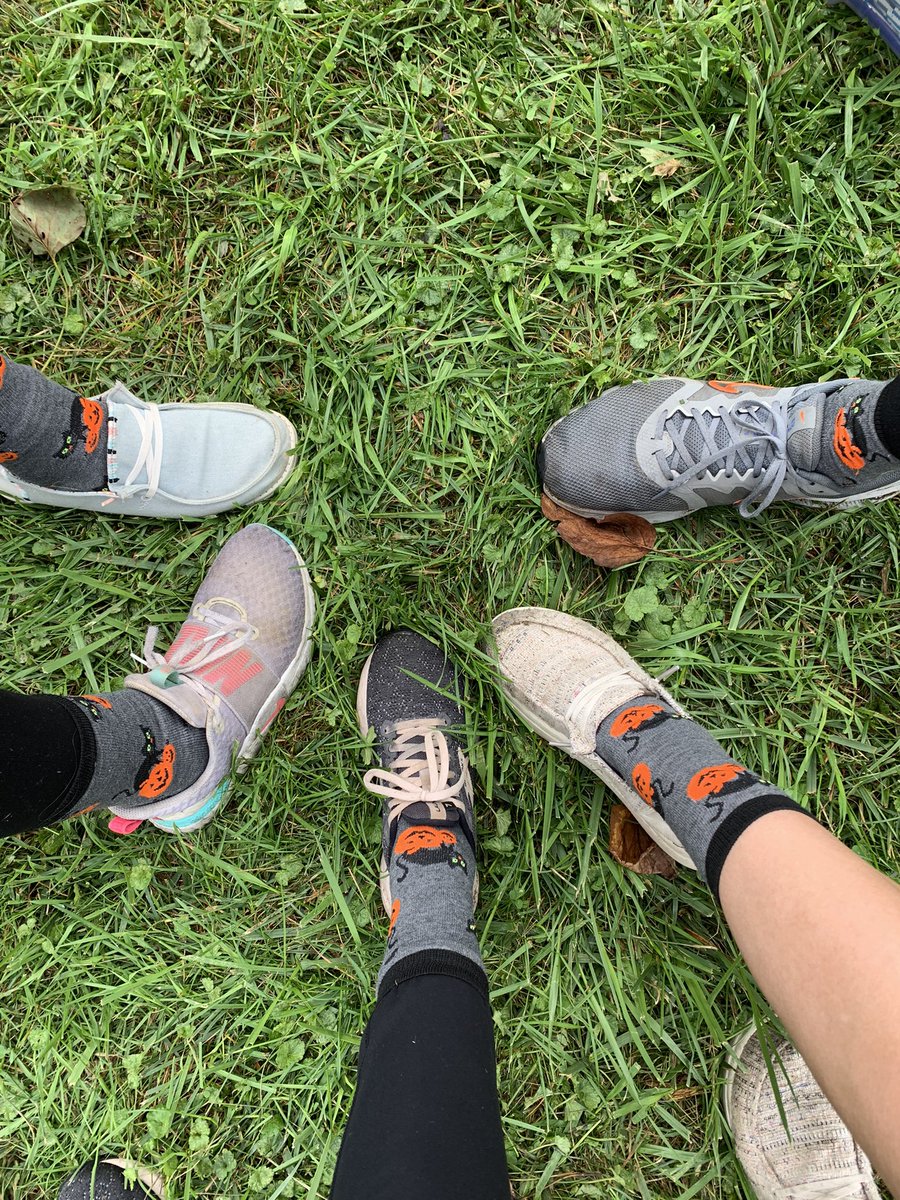 newlexcc's tweet photo. Happy first “fall weather” meet of the season! After the 90 degree days this morning is feeling GREAT. https://t.co/5baElO0fe1