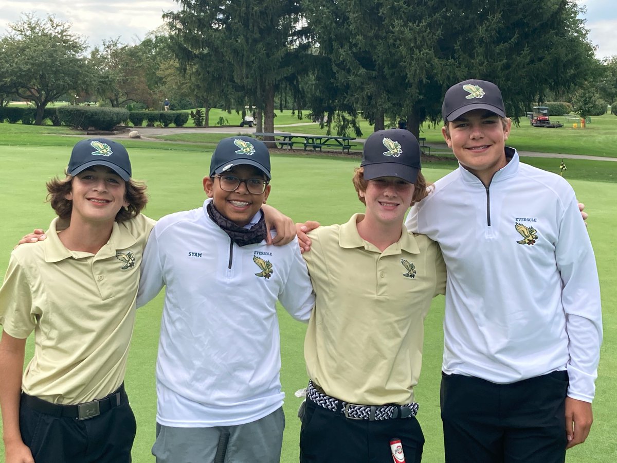 ERMSAthletics's tweet image. Huge day for Eversole Golf! Our Boys team are Central Ohio Champs! They shot a 303 at Raymond Memorial today to capture 1st-Place at the Central Ohio MS Golf Championships. Will led the way with a 70. So proud of you, boys! 🦅🏌🏼‍♂️🔥🥇