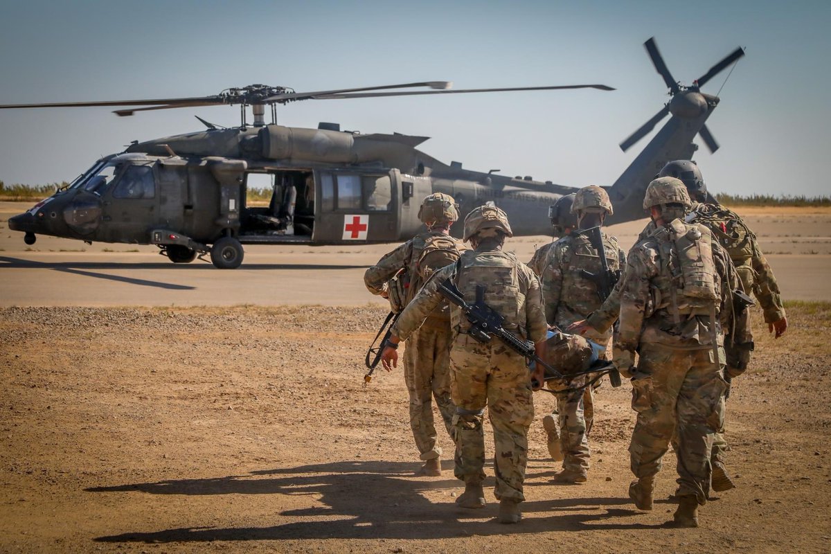 JenniferMykins's tweet photo. Incredible aviation training over the last two weeks as the @82ndCAB deployed to the field across 7 locations and 4 states in support of @Strike_Hold and @82ndABNDiv while preparing leaders, troopers, and aircrews for large scale combat operations. #WingsoftheAirborne @FlyArmyCG https://t.co/XMFxz3XiJh
