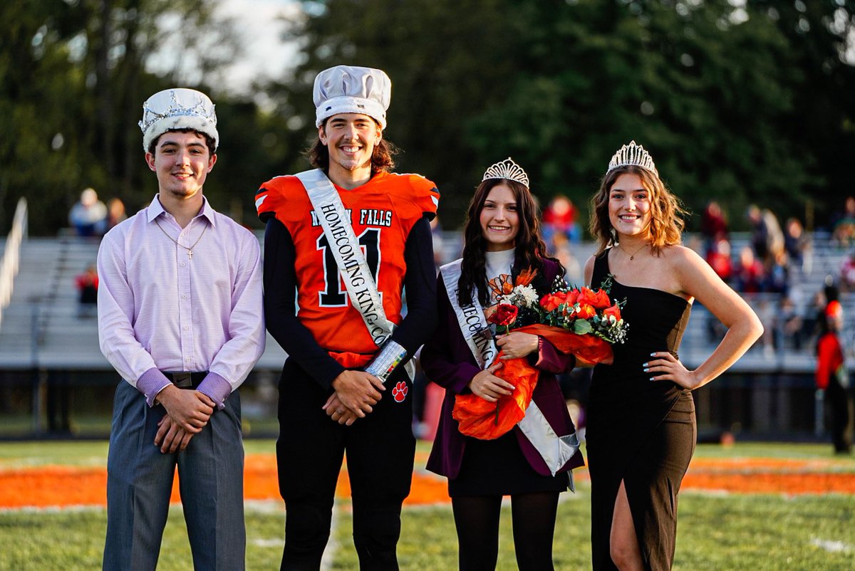 TheTigerTattler's tweet photo. A new King & Queen have been crownedโฆcongratulations to Holden Hanzel & Natalee Albert! Itโs time for #Hoco2k22 https://t.co/CkGbYaeYze