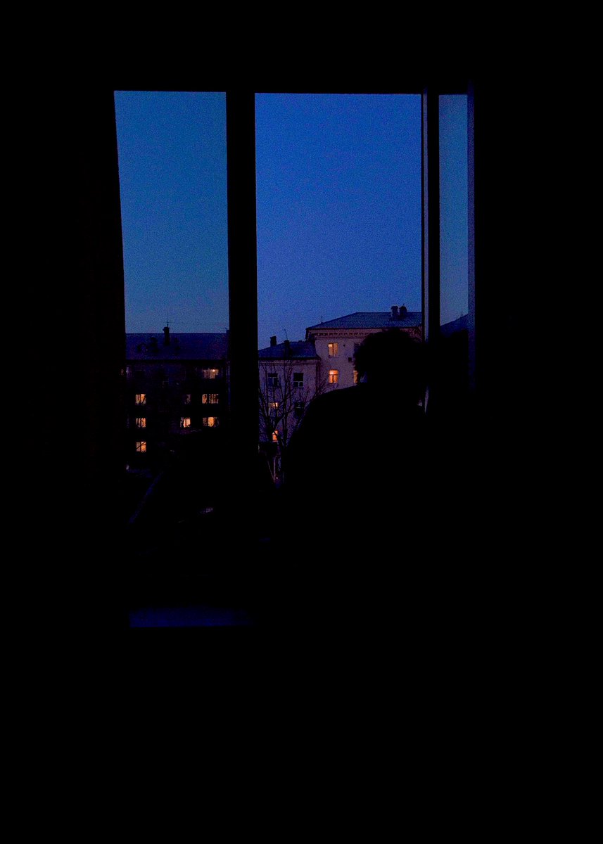 ionztomo16's tweet image. THE COLOR OF LOVE 💙 JUAN GAGO
#nobody #anything #inthecorner #blues #midnight #writingaboutu