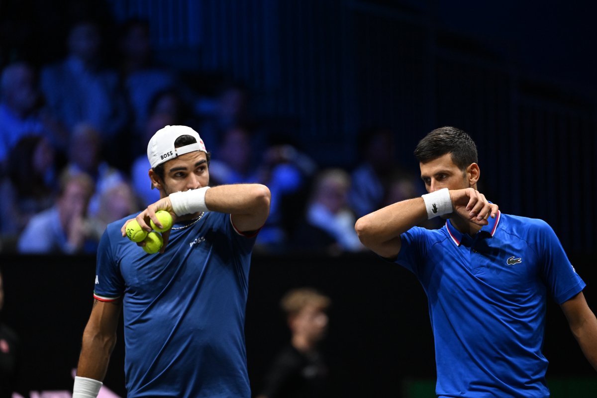 LaverCup's tweet photo. It was high-flying doubles drama tonight. 

#LaverCup https://t.co/H5oHdSHxlv