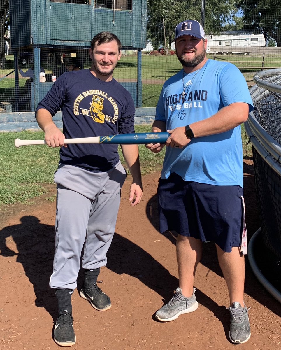 HCCscottieBSB's tweet photo. Successful Alumni Day today! 

Thank you to all that came out!

Congrats to @JRieschick who won the Home Run Derby and took home a custom made @JAWbats 

Huge thank you to @Chancywr and Smoked Creations BBQ out of Ottawa, KS for providing the tailgate meal today! 
#ScottieNation https://t.co/w9hyi5IpLU