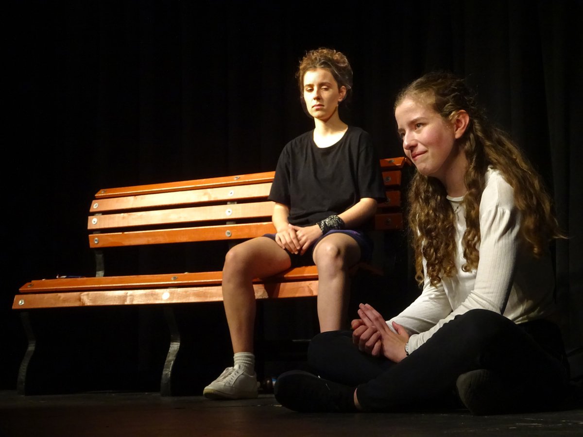 Theatre Inconnu tweet media