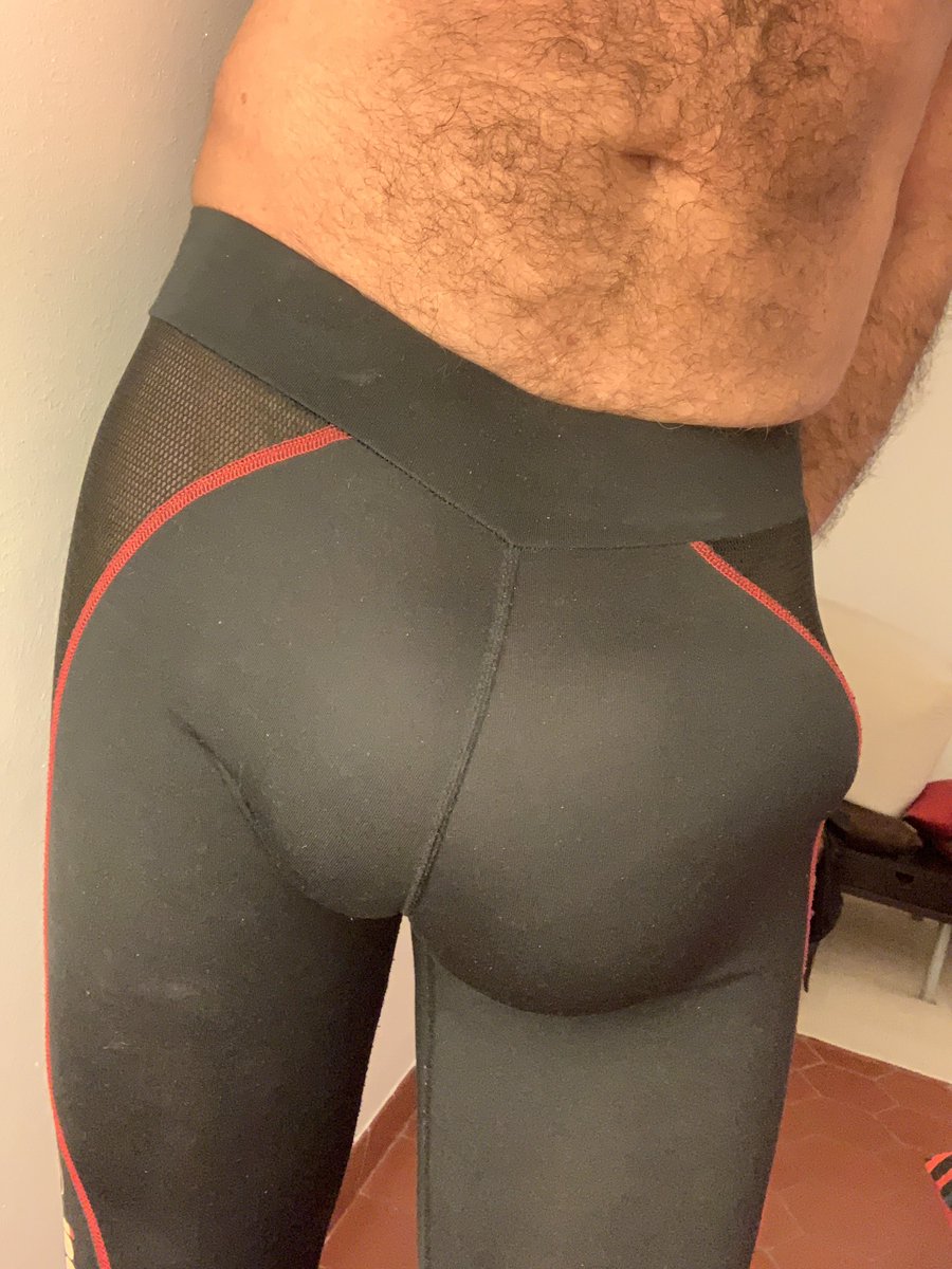 dick4dick2002's tweet photo. Heading to the dance club for a fetish party. https://t.co/RubJtFb8Yn