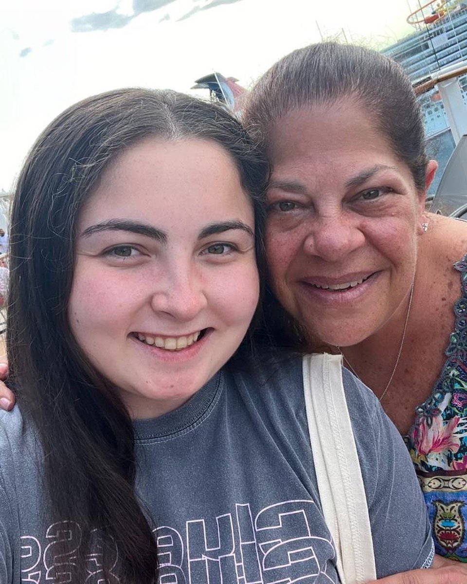 Today is National Daughters Day. Any excuse to post about my amazing kid.  No words to describe the love I have for Alexis. My whole heart ❤️❤️❤️