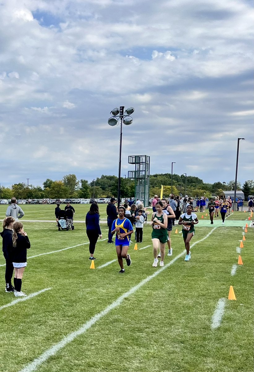 mrsphelpsteach's tweet image. Perfect day to watch our XC Golden Eagles run at the Celtic Clash!