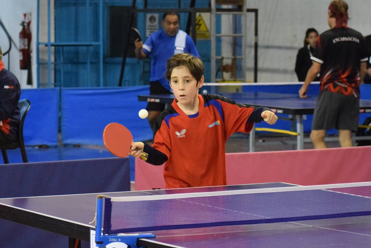 ClubRegatasCtes's tweet photo. #CRC | En nuestro Estadio también se lleva a cabo un Torneo Regional de Tenis de Mesa, con competidores de Paraguay y Brasil 💙🏓 nuestros atletas compiten en todas las categorías 💪🏼 #VamosRegatas👻 https://t.co/xCxpVoTOgU