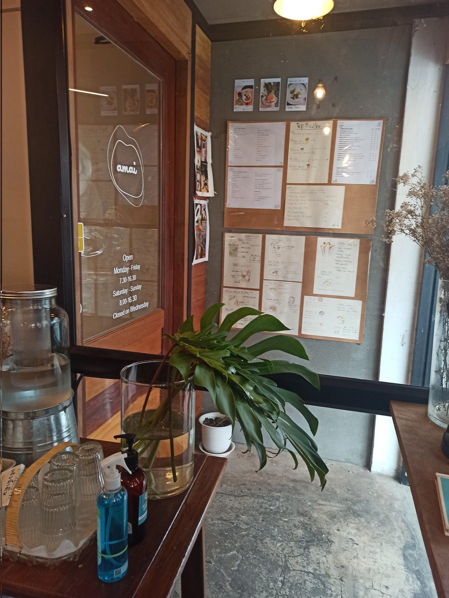 malimali's tweet photo. cafe amai ลำปาง ร้านกระทัดรัดปุ๊กปิ๊ก พาร์เฟต์สวยและอร่อย มีหนมอีกหลายอย่าง อาหารยังไม่ได้ลอง
#whereinth #reviewthailand https://t.co/nd9GgtaXwR