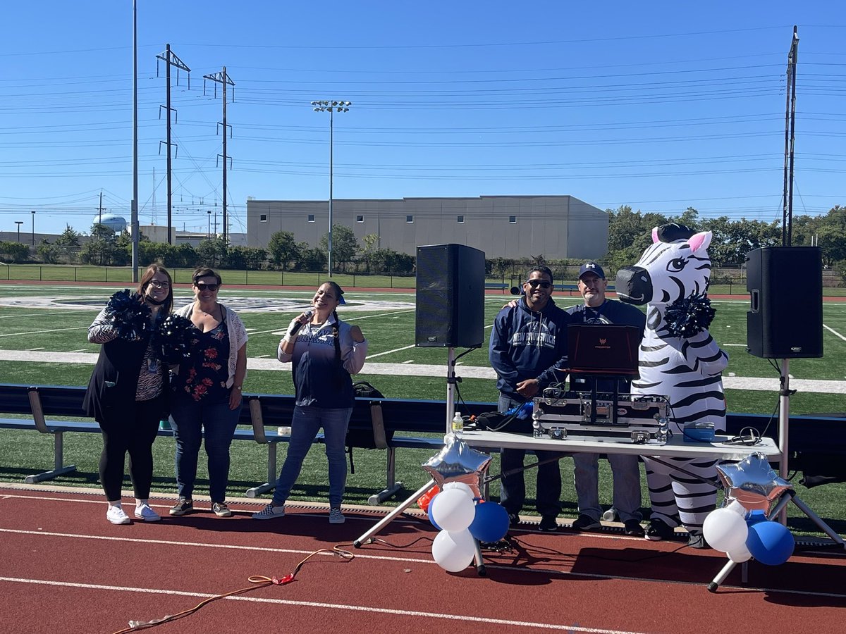 BoutrosLisa's tweet photo. Thanks to @MrsJackson4NB and the  @NBMSzebras Pep Rally committee for an AMAZING job! #NBPSThinksPositive in full effect! #ALLIN4NB @nbpschools https://t.co/VgU94vsYG9