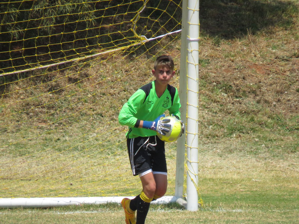 InandaSpirit's tweet photo. Some great shots of our boys in action at the @PARKTOWN_BOYS u14 Soccer Tournament- well done on Day 1 results boys! ⚽️
St David’s 2 - St Benedict’s 0;
St David’s 2 - St John’s 1
Photo credit: Mandy Smith
#proudlyMarist
#HeritageDay
#InTheirElement https://t.co/wqWUQnyISc