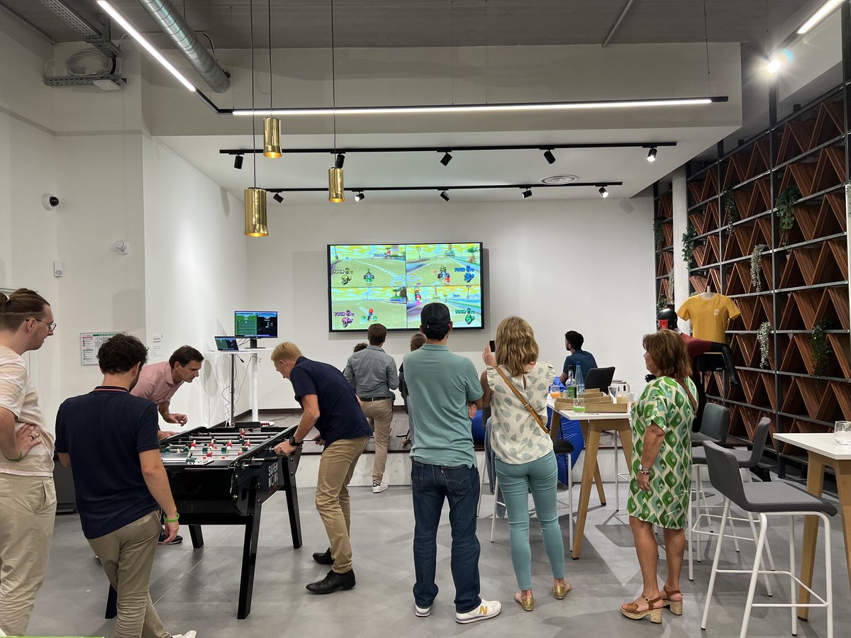 igonogo_io's tweet photo. Début septembre, @igonogo_io a fêté son 1ᵉʳ anniversaire ! Merci à toutes celles et ceux d'entre vous qui ont partagé ce moment de convivialité 🥳 On espère que ça vous a plu 😉

En tout cas, la #IgoTeam est gonflée à bloc pour attaquer la rentrée 🚀 https://t.co/fUNbjTWtfk