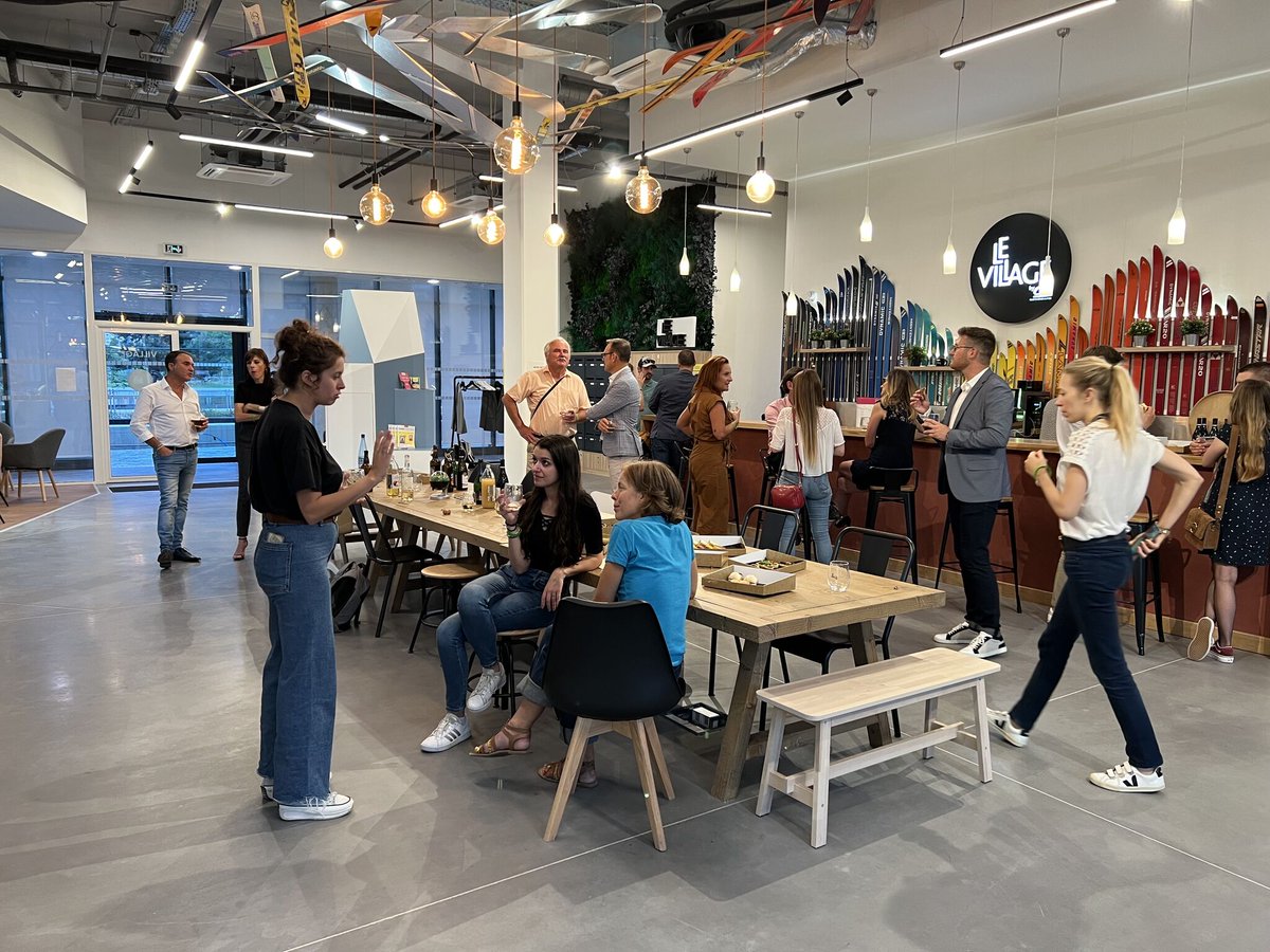 igonogo_io's tweet photo. Début septembre, @igonogo_io a fêté son 1ᵉʳ anniversaire ! Merci à toutes celles et ceux d'entre vous qui ont partagé ce moment de convivialité 🥳 On espère que ça vous a plu 😉

En tout cas, la #IgoTeam est gonflée à bloc pour attaquer la rentrée 🚀 https://t.co/fUNbjTWtfk