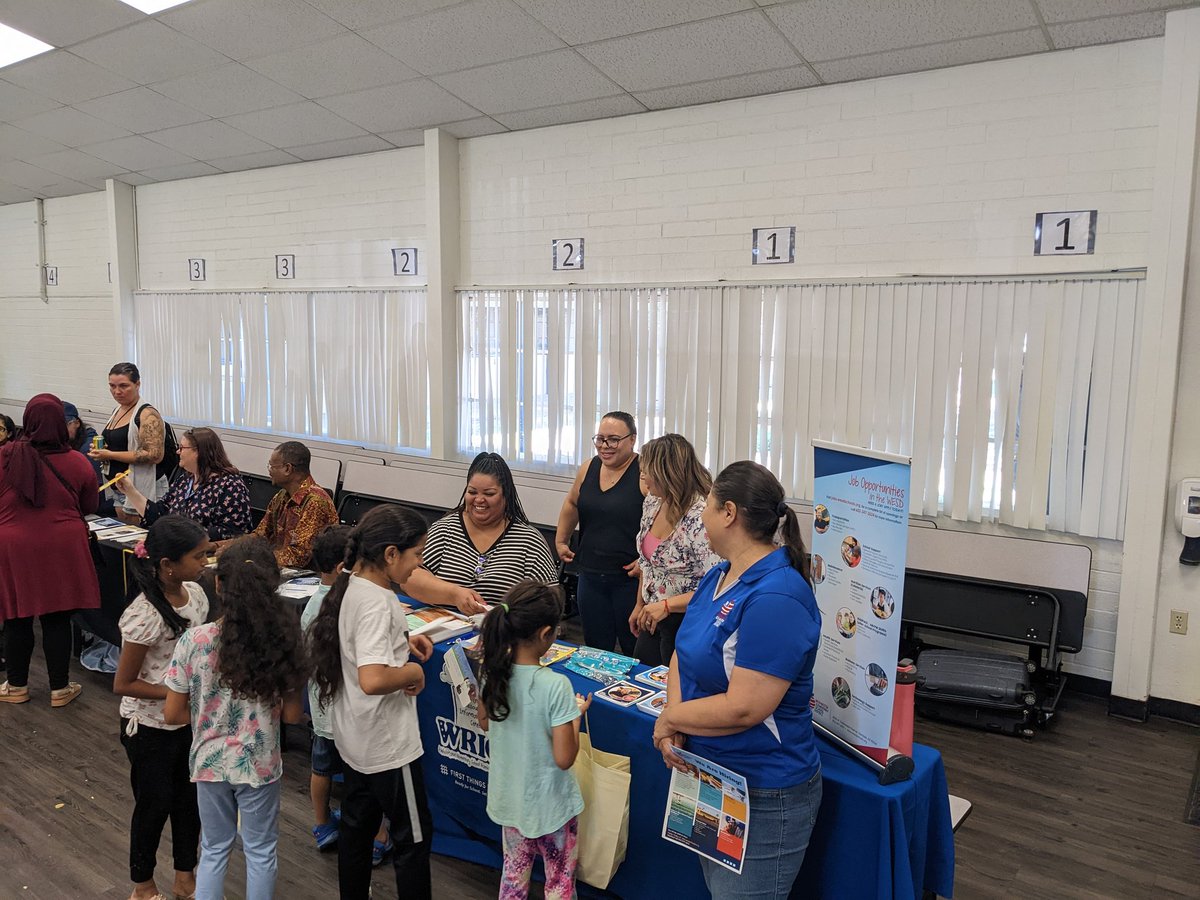 PaulHStanton's tweet photo. Thank you Claudia Shepherd for hosting such a successful Refugee Parent Engagement Day. Thank you to all the staff who came out to support our refugee families. Thank you Cody Riding for opening up Alta Vista for such a wonderful event. #WESD #Refugee https://t.co/rKq0EqgRvR