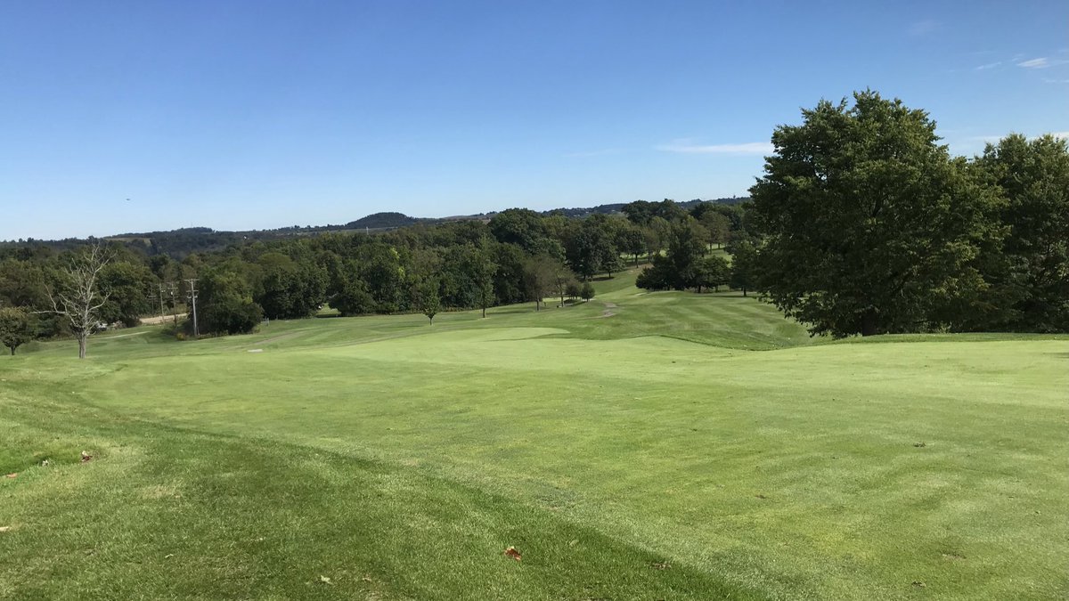 PointParkSports's tweet photo. ⛳️ The 12th Annual @PointParkU Athletics Golf Outing has a gorgeous day at Cedarbrook Golf Course! 

Thank You to all the supporters &amp; our Sponsors! Special Thanks to Platinum Sponsor Target Freight. 💚👏💯 https://t.co/3BaK0SwrFb