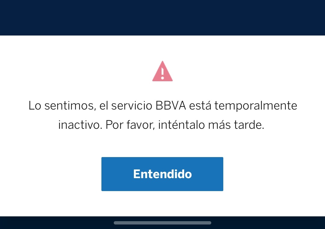 cecycfdez's tweet photo. Correr a twitter para saber si se había caído la app de #BBVA https://t.co/ldYkE65B04