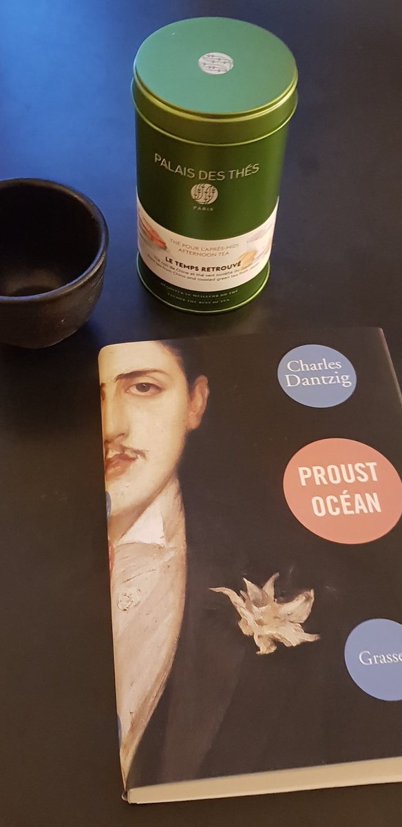 huguesmoret's tweet photo. Thé proustien du samedi soir...
@EditionsGrasset
@palaisdesthes
Le dernier #CharlesDantzig est un régal, comme il fallait s'y attendre, avec des arpèges grinçants parfois de méchanceté charlusienne... https://t.co/VXYrKeJWNx