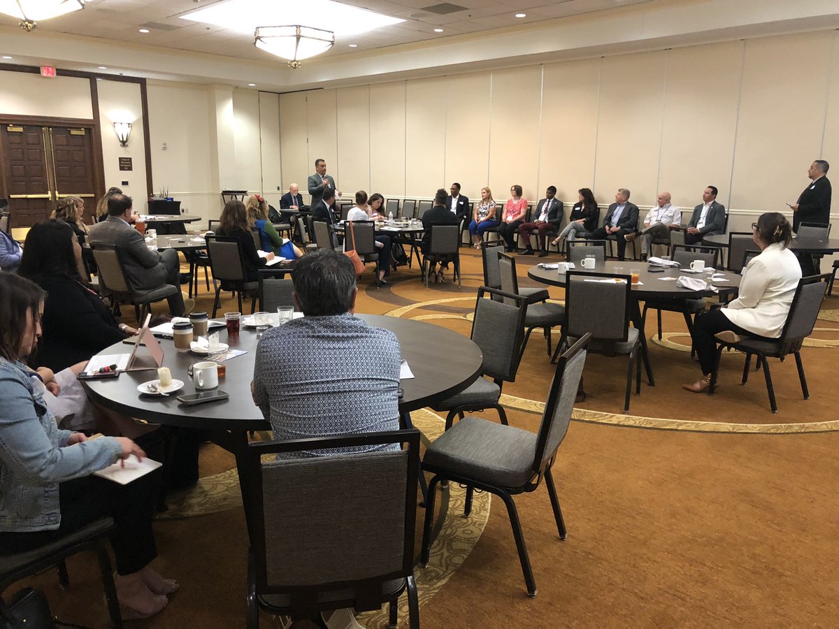 lucalzada's tweet photo. Another great TALAS mentoring session with a board/superintendent panel. We are thankful for the support!  @TexasALAS @tasanet @AlejandroGongo1 @tasbnews https://t.co/5m5UokOdwH