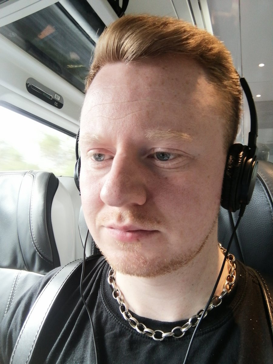 KinkRoyce's tweet photo. Me on the way to Dublin for a quick little #Sleekend
More pics to follow. https://t.co/O0nyQ2AI7P