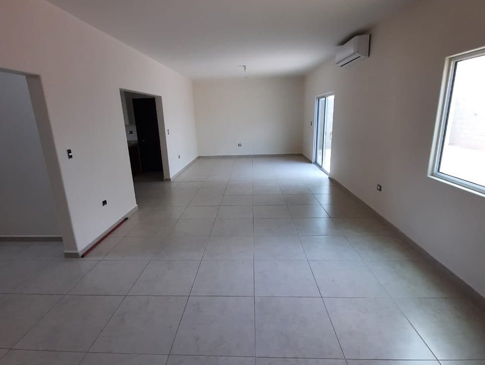 expansionbr's tweet photo. CASA EN VENTA / PUENTE REAL / ALMERIA

- Tres recámaras
- Tres y medio baños
- Estancia
- Cuarto de lavado
- Cochera para dos carros
- Modelo Barcelona
- Cerca del Parque
- $5,500,000 https://t.co/EFfwxxnVcs