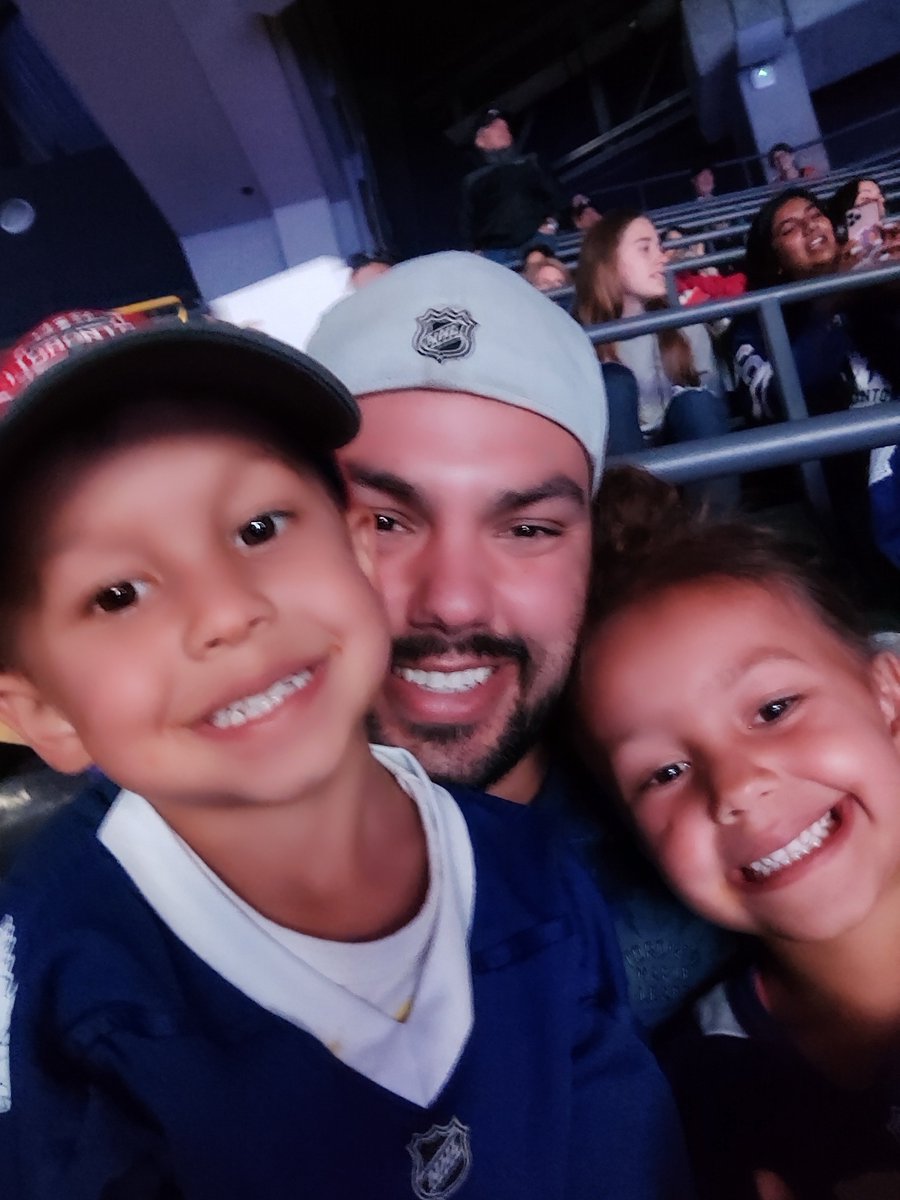 TheRealMatB's tweet photo. At our very first Leafs game #leafsforever https://t.co/p10HzsUYYl
