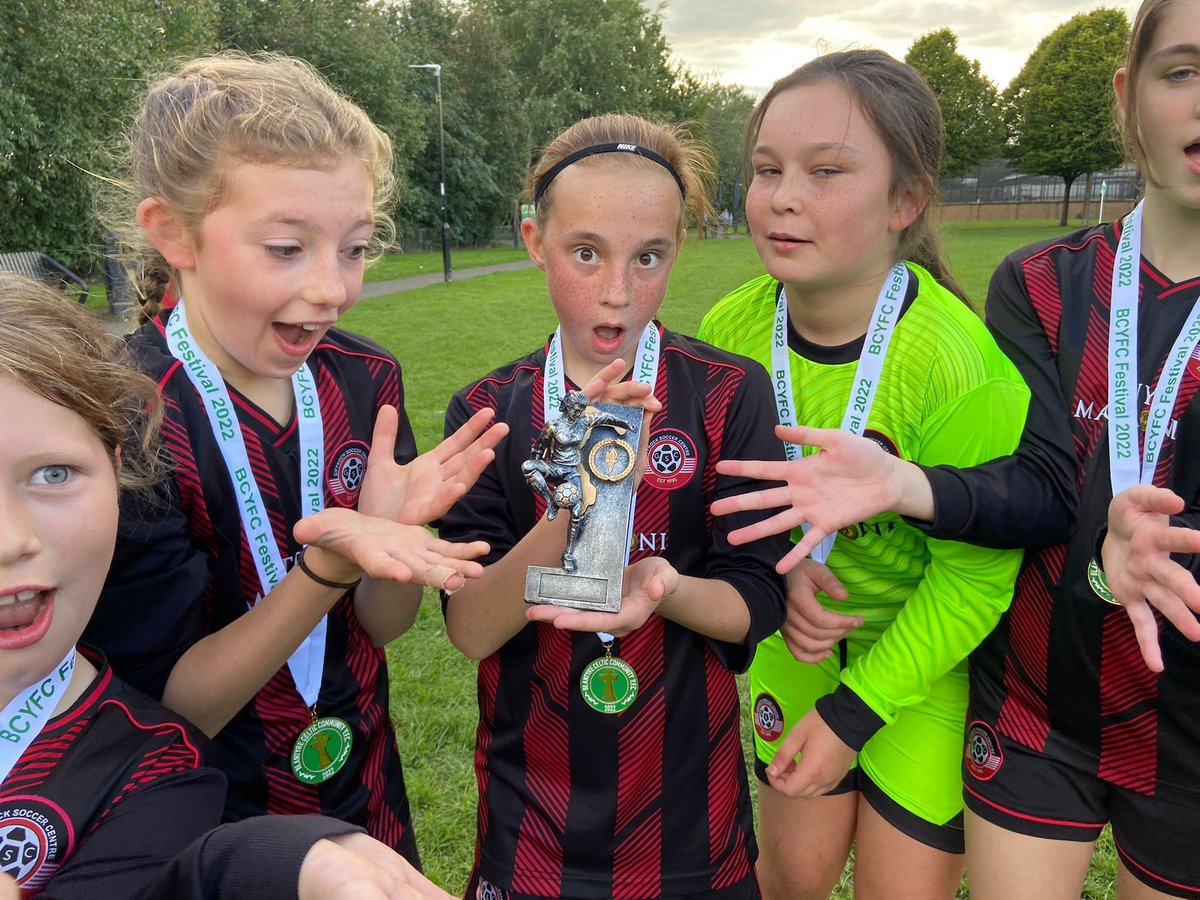 Giffnock_SC's tweet image. 𝗚𝗦𝗖 𝗚𝗜𝗥𝗟𝗦 𝗧𝗥𝗜𝗨𝗠𝗣𝗛 🏆

Amazing news today, as our girls won the Blantyre Celtic Tournament!

It was an excellently ran event and our girls were superb, seeing off strong opposition such as Hamilton Accies and Kilmarnock.

👏😊