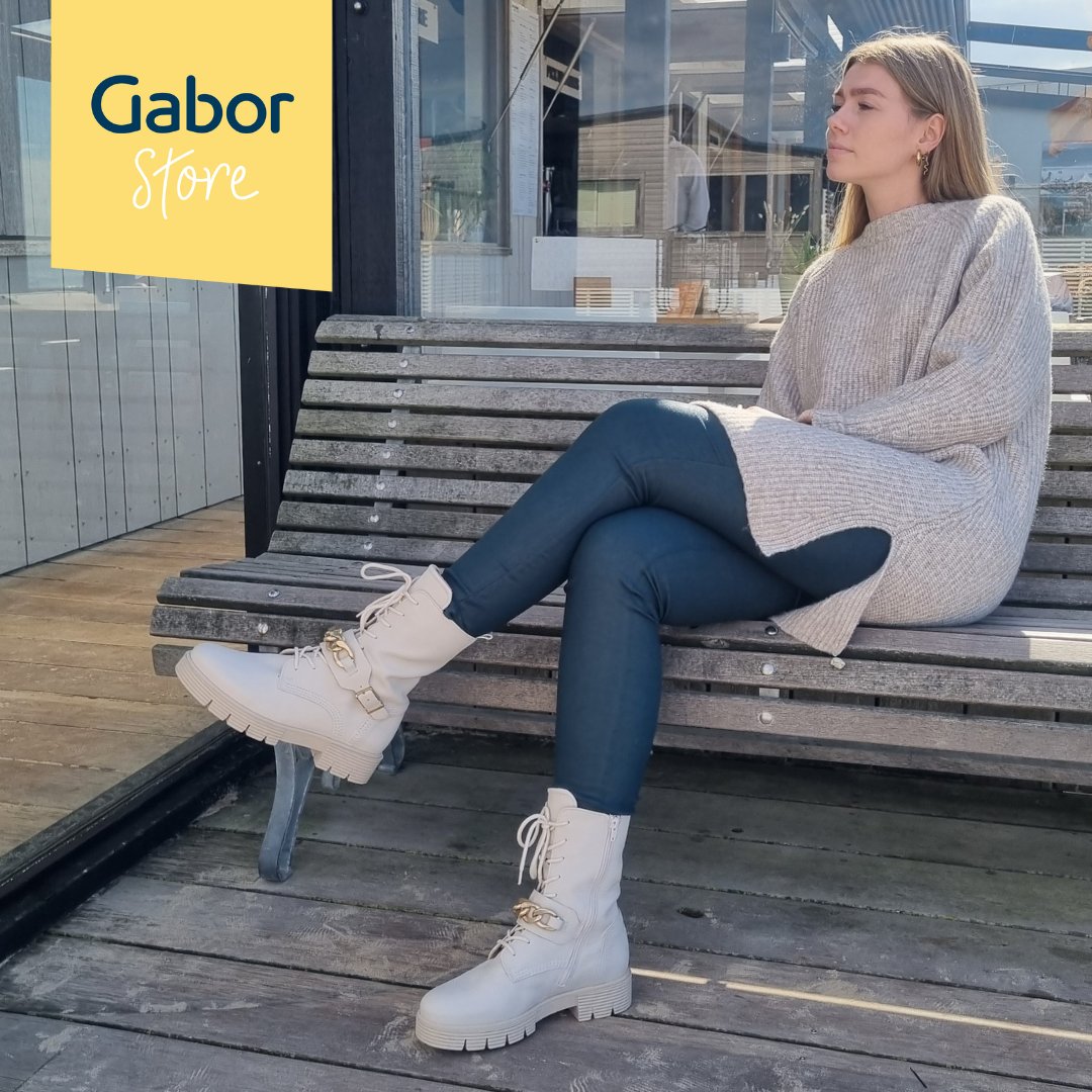gaborstore's tweet photo. BEKEND VAN TV:  STOERE VETERBOOTS 

Deze welbekende #latte toppers shop je bij ons! 👉 https://t.co/tUDWWwVcri

#GaborStore #HW2022 #najaar #najaarscollectie2022 #herfstcollectie #damesschoenen#chunkyzool #veterlaars https://t.co/tvKyD0IR0y
