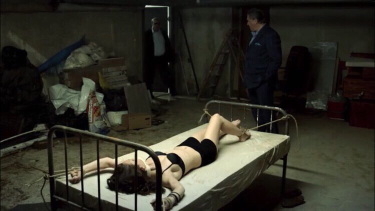 gaggedscenes's tweet photo. Lili Zahavi in Mordkommission Istanbul 

#Lilizahavi #Mordkommissionistanbul #Europeanmovies #Gagged #Cleavegagged #Cleavegaggedgirl #Lenceria #Amordazada #Bondage #Bdsm #Gaggedwoman #bdsmroleplay #Amarradayamordazada #Secuestrada #Sequestrada #Amordaçada #Amarradayamordazada https://t.co/ZdNEQvQGkl