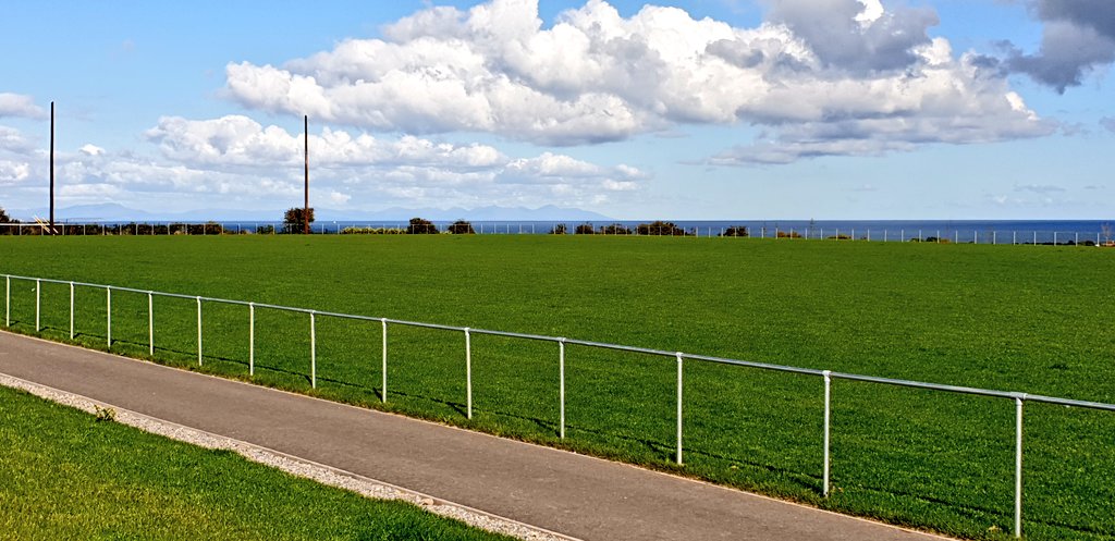 THRA_Balbriggan's tweet photo. Small victories part 2 - after chasing its completion for years, the class 1 open space neighbouring our estate seems to be very close to officially open to the public. A particular thanks to @CllrGMaguire, @TMurphyFingal &amp; Kevin Tolan for relentless helping us lobbying for it 😊 https://t.co/l2knVUx7U2