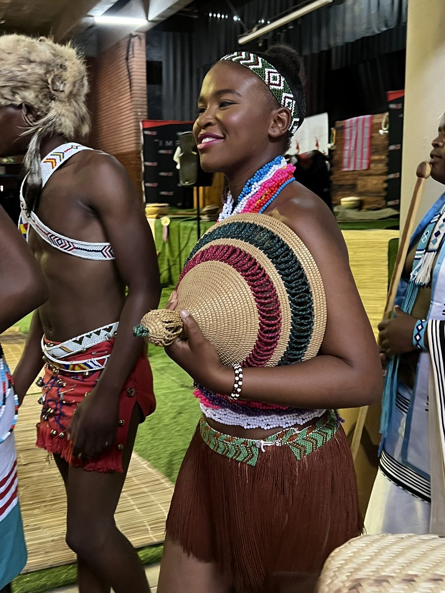 Nndoweni's tweet photo. #indoni at Thohoyandou Town Hall. #heritageday2022 #culture My heritage my pride https://t.co/DfZ7838jXV