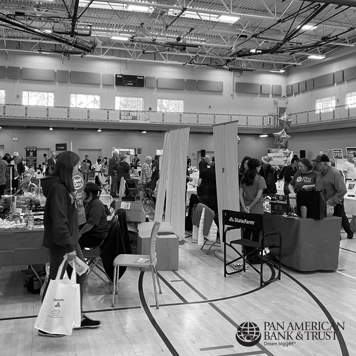PanAmerBank's tweet photo. PABT enjoyed another great year at the Palatine Chamber’s 2022 Business Expo &amp; Community Showcase with many great exhibitors!

https://t.co/M4jgI1l9VY - Member FDIC

#DreamBigger #BusinessBanking #CommunityBank #RelationshipBanking #Palatine https://t.co/PNl4Qt64Gl