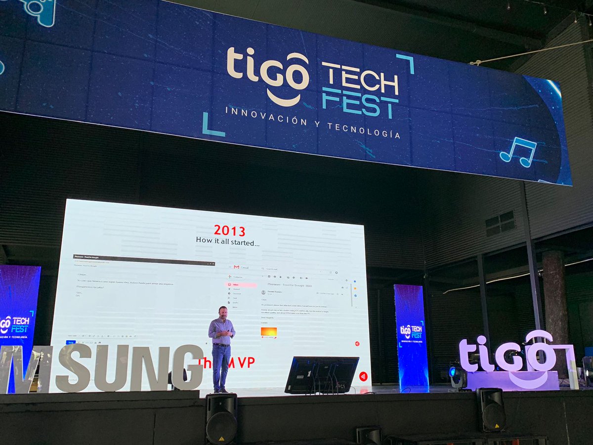 TigoElSalvador's tweet photo. @GiammatteiJose Co-fundador de @applaudostudios se encuentra en el #TigoTechFest y nos habla acerca de "Tecnología hecha en Latinoamérica" ¡No te lo podés perder! https://t.co/G2IC6d4HDf